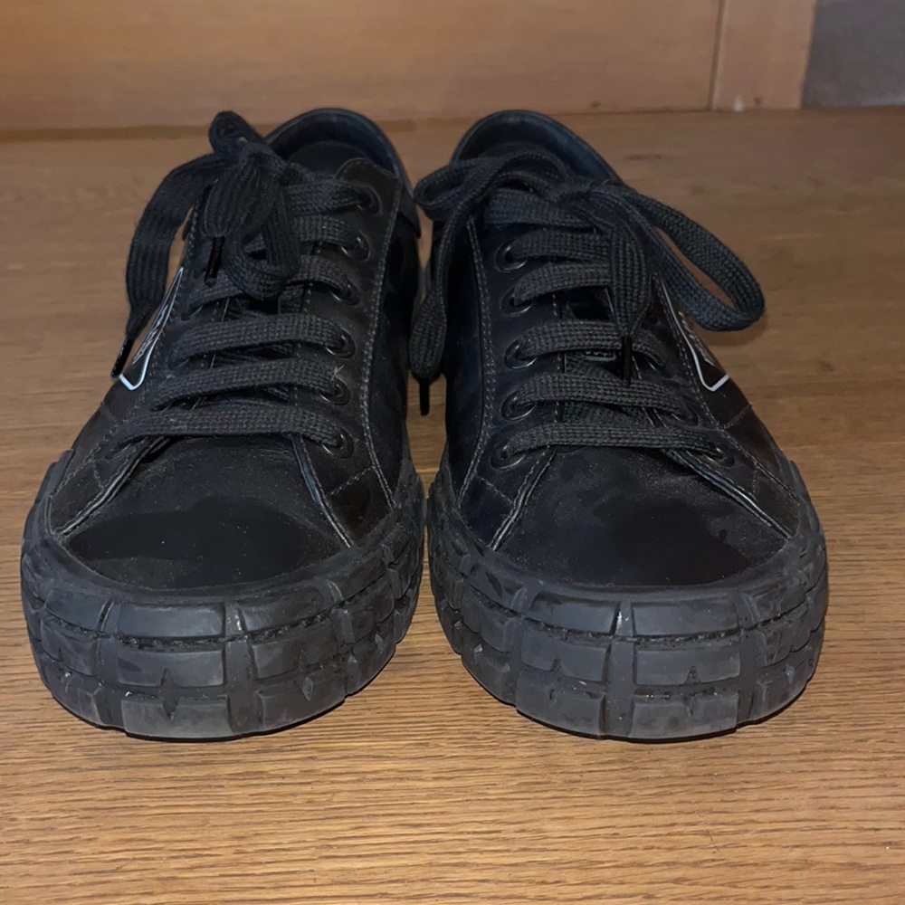 Prada Casseta Wheel Leather Shoes